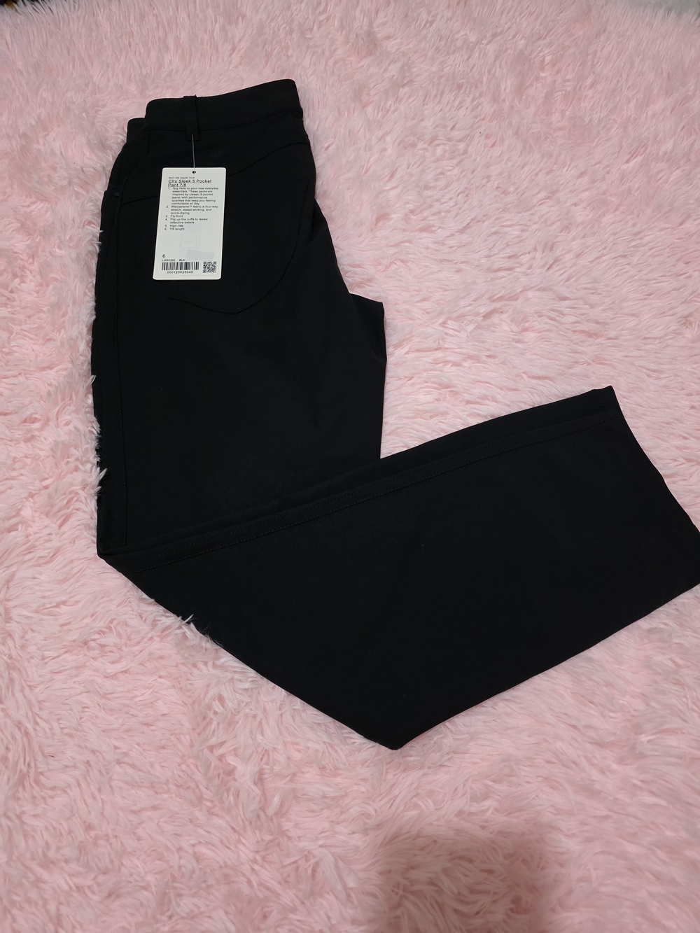 lululemon athletica Straight Leg Pants in Black